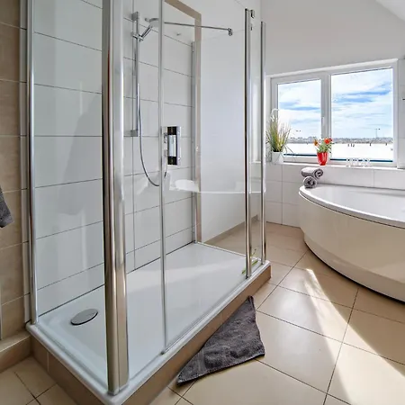 Apartament Maisonette Kapteins Lounge By Seeblick Ferien Oro, Rundum Wasser, 6pers, Sauna, Kamin